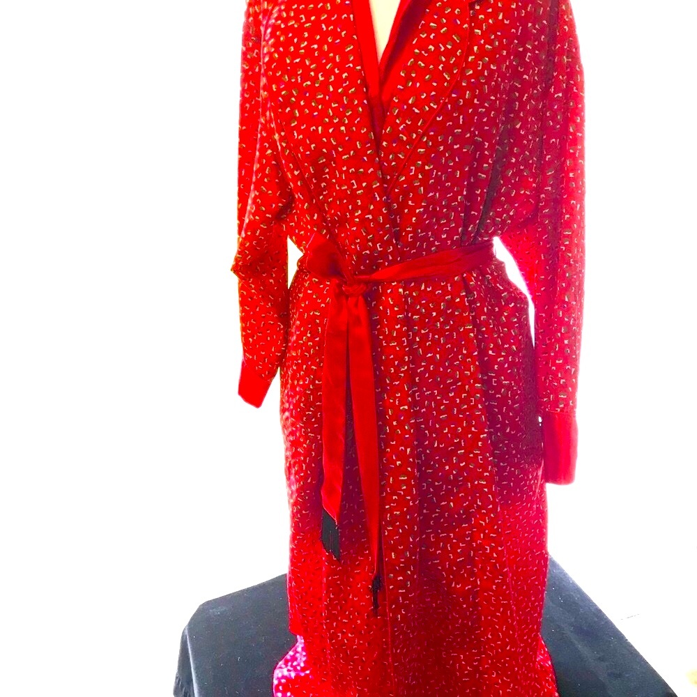 Women’s EUC VICTORIA’S SECRET Red Ruby SatIn Shirt Sz L Wrap Robe (M/L with Belt